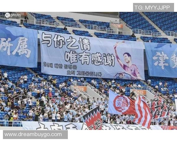 足球明星们的奋斗历程与励志故事激励着无数年轻人追逐梦想